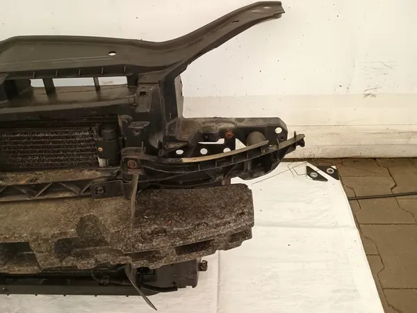 Barra de reforço frontal VW Jetta Golf V image 4