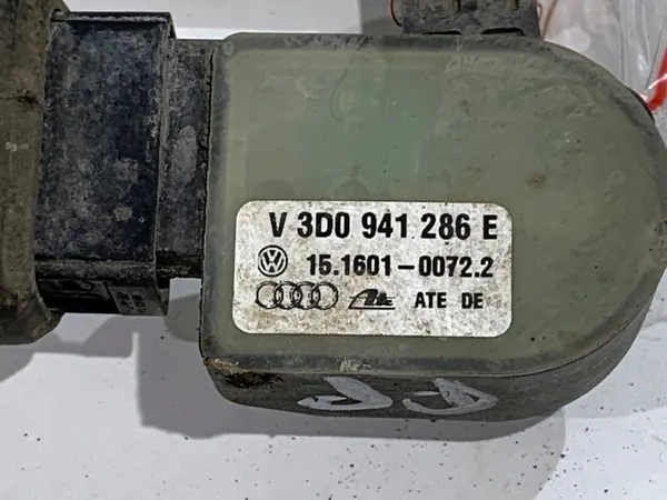 Sensor de nível Xenon dianteiro direito VW Phaeton image 3