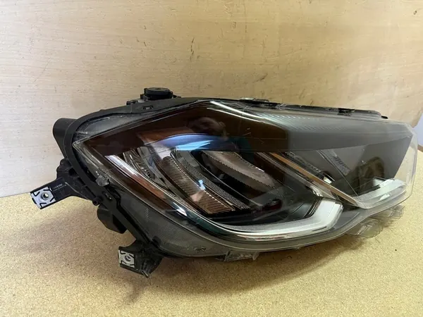 VW Volkswagen Polo 2G Lift Oikea Etuvalo Full LED image 3