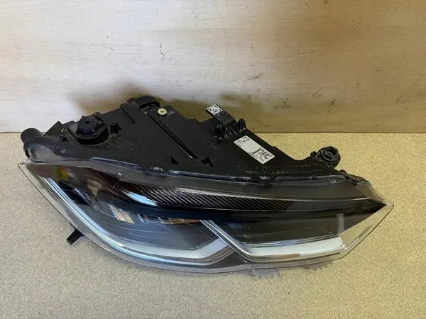 VW Volkswagen Polo 2G Lift Oikea Etuvalo Full LED image 4