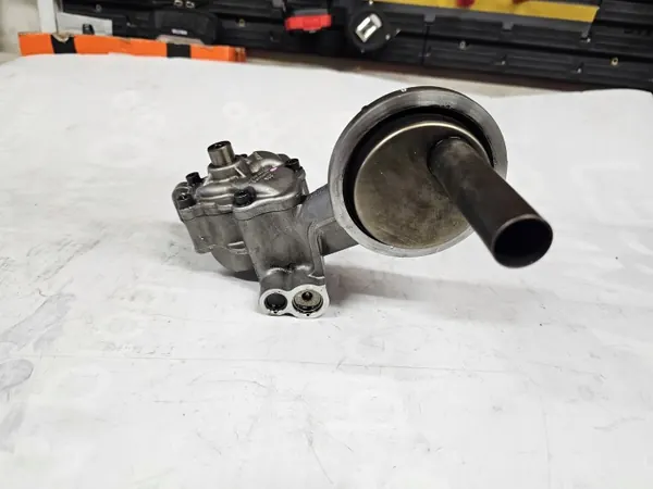 Oliepomp OEM 059115105AB voor Audi A6 C6 3.0TDI image 5