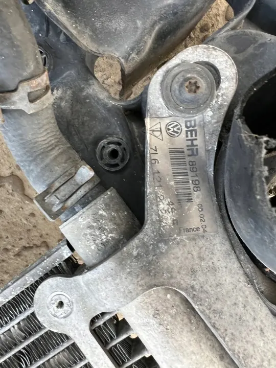 Pieza delantera VW Touareg 5.0 V10 OEM 7L0805594 image 5