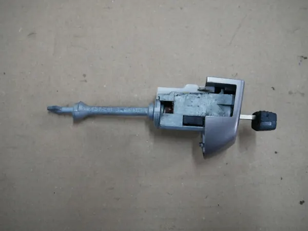 Insert de serrure BMW X1 E84 avant gauche OEM A72 image 5