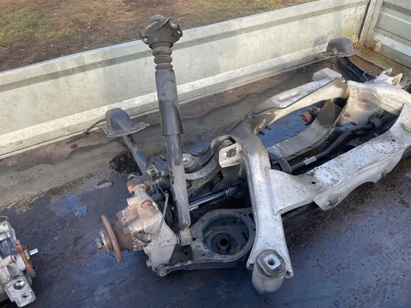 Suspensão traseira VW PASSAT B6 3.2 FSI 4-MOTION 3C0505235S image 2