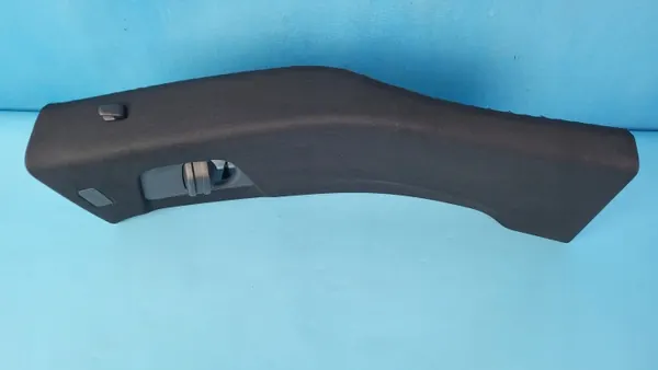 Mercedes B-pilarin kansi OEM A2956907202 Oikea puoli image 3