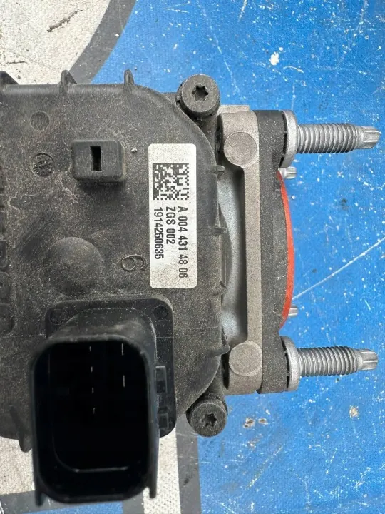 Mercedes Actros Jarruventtiili OEM A0044314806 image 4