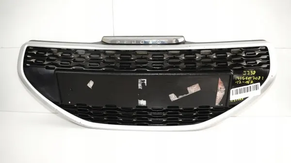 Puskurin ritilä OEM 360150096 Peugeot 208 2012-2015 image 2