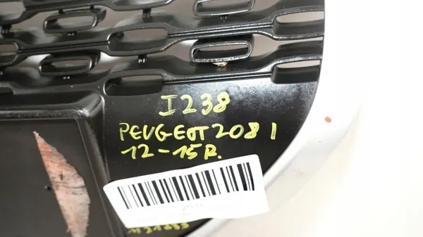 Puskurin ritilä OEM 360150096 Peugeot 208 2012-2015 image 7