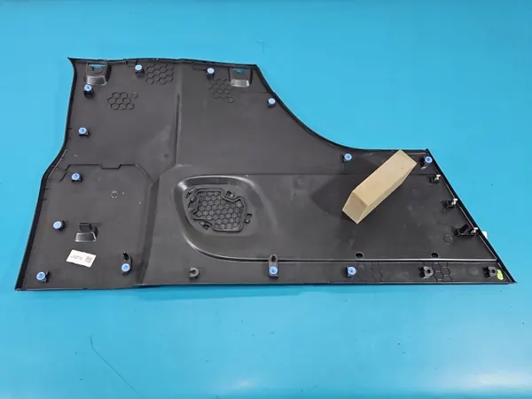 Rechte Kofferraumabdeckung OEM 769002935R Renault Trafic III image 4