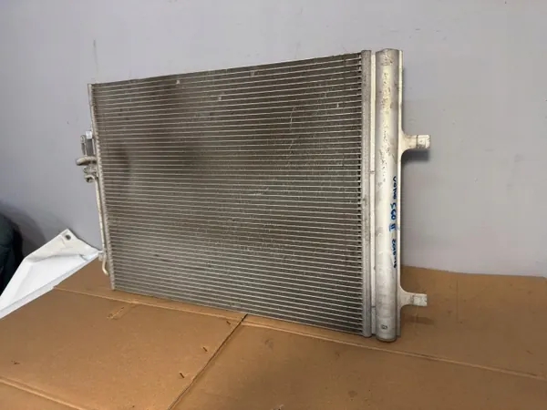 Condenseur AC Volvo S60 OEM 30680275 (2010-2013) image 3