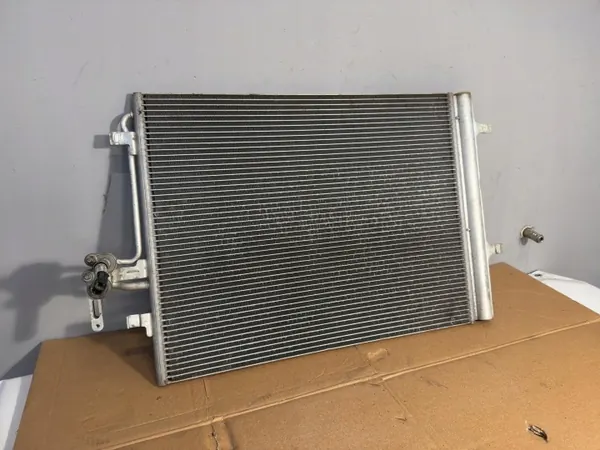 Condenseur AC Volvo S60 OEM 30680275 (2010-2013) image 5
