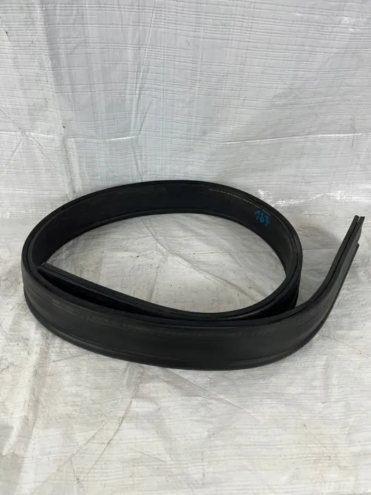 Joint de capot Mercedes GLE 167 OEM A1678871900 image 2
