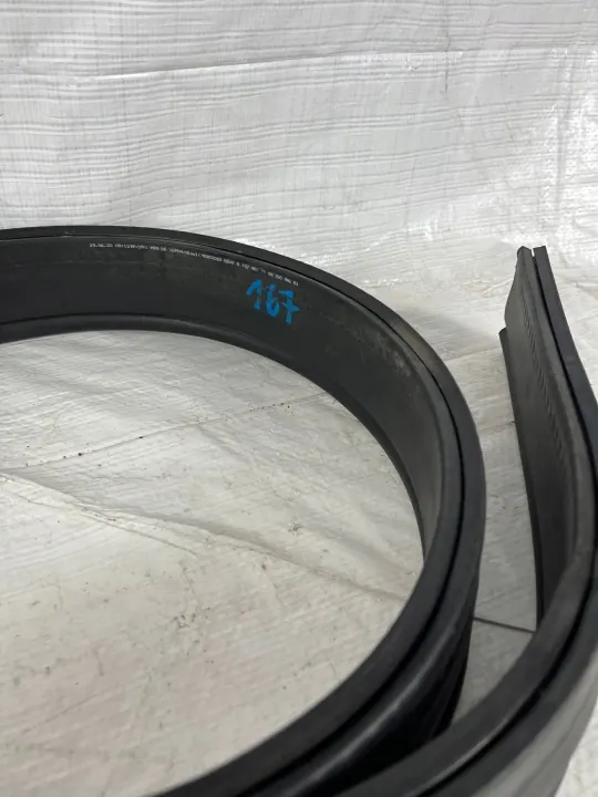 Joint de capot Mercedes GLE 167 OEM A1678871900 image 3