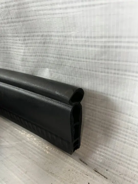 Joint de capot Mercedes GLE 167 OEM A1678871900 image 8