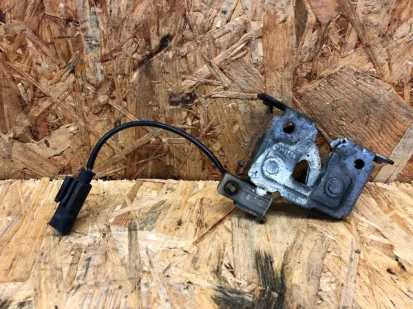 Cerradura de Capó BMW OEM 7210731 con Sensor image 2