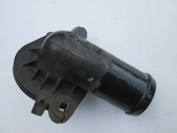 CHRYSLER TOWN COUNTRY 11- 3.6 Carcasa del Termostato image 3