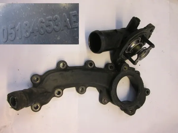 CHRYSLER TOWN COUNTRY 11- 3.6 Carcasa del Termostato image 8