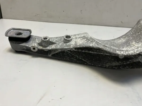 Support central BMW X1 F48/F49 2021 OEM 6852896 image 6