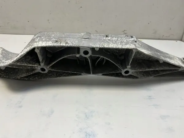 Support central BMW X1 F48/F49 2021 OEM 6852896 image 7