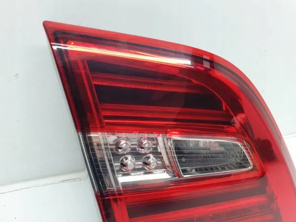 Luz trasera LED izquierda Mercedes W166 ML A1669068701 image 3