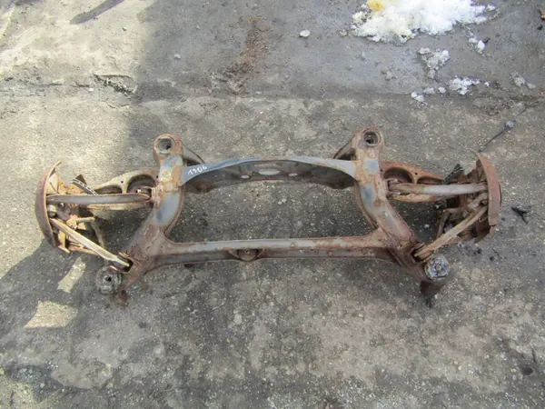 Mercedes W124 Hinterachsträger OEM AK-6-90791 image 7