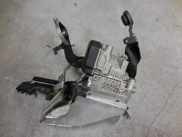 AUDI A8 D3 3.0 TDI WEBASTO DIESEL 4E0815069E image 1