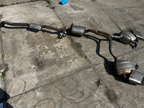 Tuyau d'échappement Porsche OE 95B253612 pour Macan image 2
