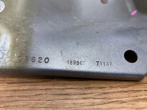 Stänkskärmsfäste OEM 18956B 711AA för Dodge Ram 1500 image 8