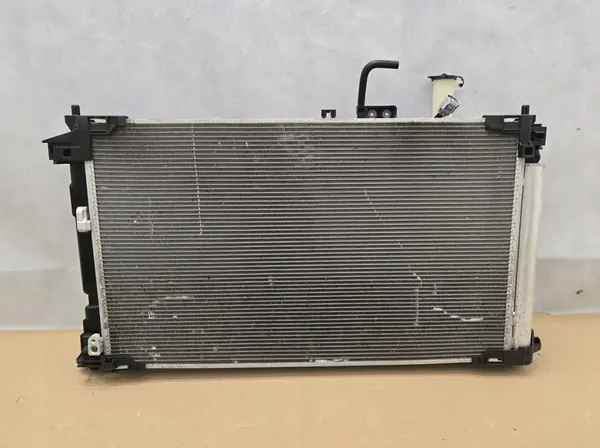 Sistema de refrigeración TOYOTA YARIS IV P21 16711K0060 image 2