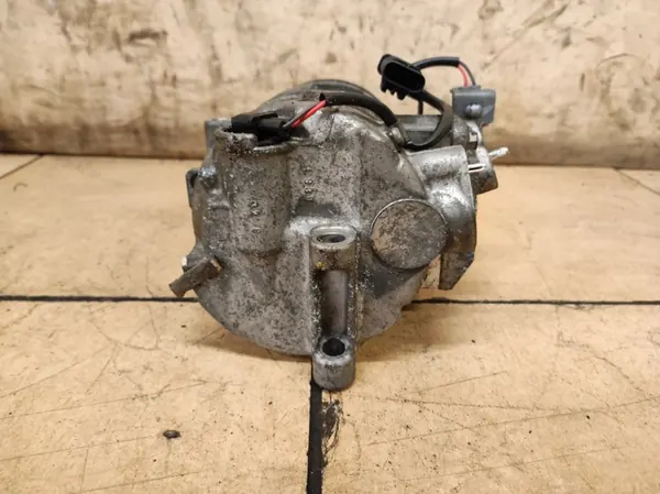 Compresor de aire acondicionado Mercedes ML 166 W166 2.2 CDI A0032305911 image 4