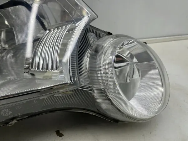 Farol direito Skoda Yeti 09-12 OEM 5l1941018a image 9