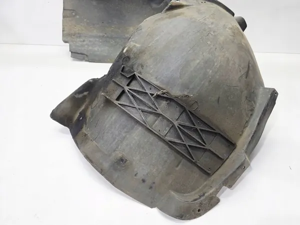 Left Front Plastic Wheel Arch Audi Q5 8R image 6