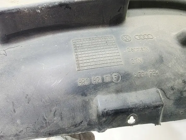 Left Front Plastic Wheel Arch Audi Q5 8R image 8