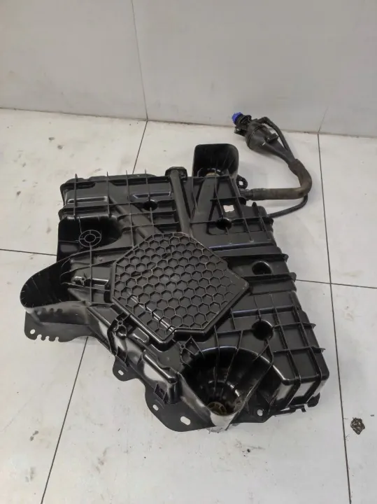 Tanque AdBlue OEM 9822257280 para Jumpy Expert III image 4