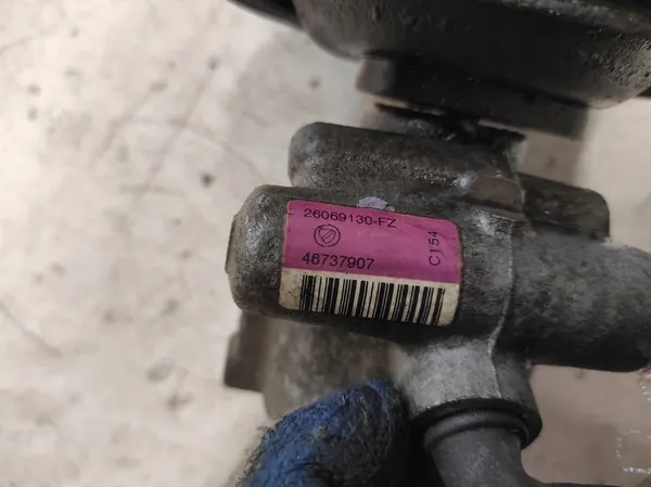 ALFA ROMEO 147 1.6 Bomba de direção assistida image 6