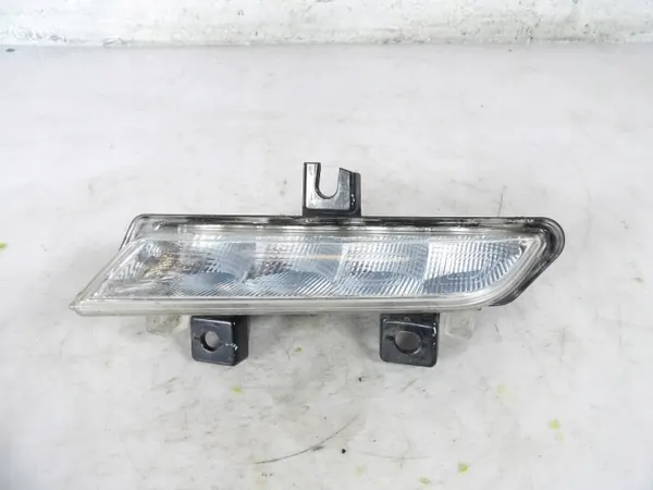 Phare Halogène Droit Renault Captur OEM 89208551 image 2