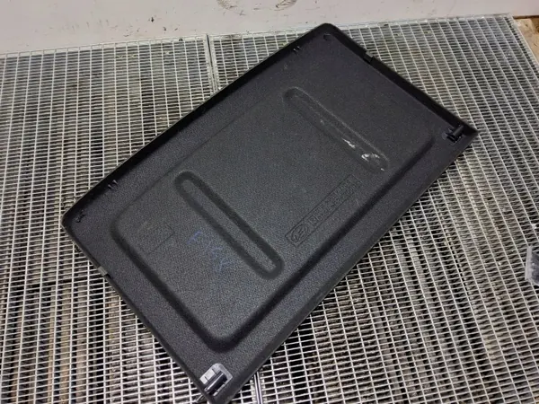Kofferraumablage Hyundai Bayon OEM SKE56785 - Gebraucht image 4