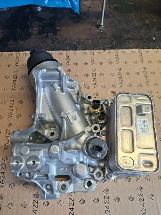 Oljefilterbas MERCEDES W205 W213 2.0CDI image 10