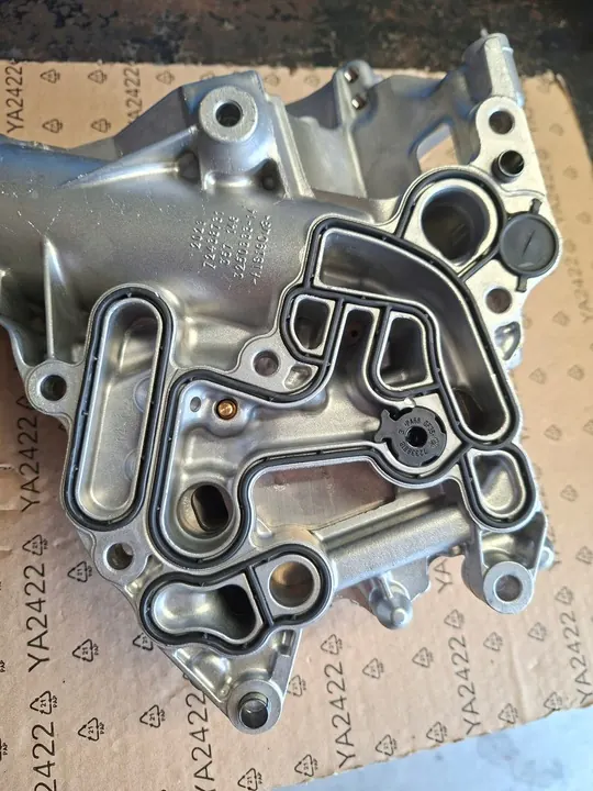 Oljefilterbas MERCEDES W205 W213 2.0CDI image 5