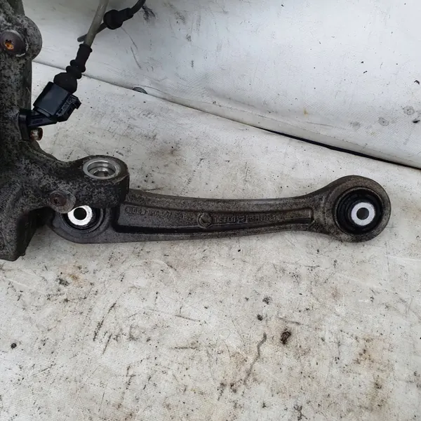 OEM 8k0407257G Höger Framstag Audi A7 C7 image 3