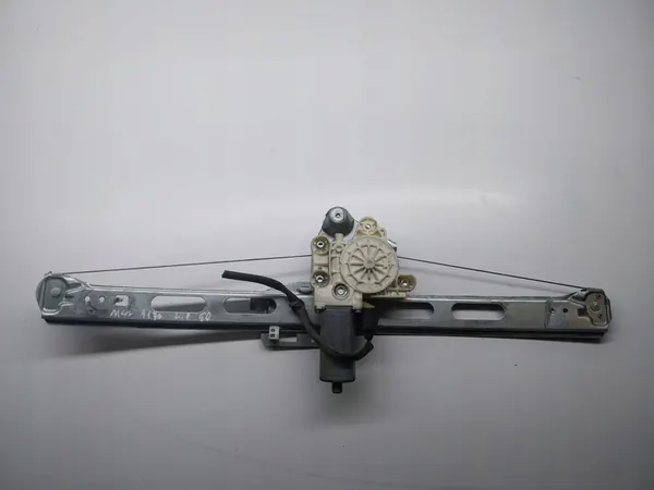 Mercedes-Benz Raammechanisme A-Klasse W168 image 1