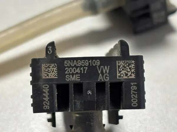 Fußgängerschutzsensor OEM 5NA959109 für VW Tiguan II image 5