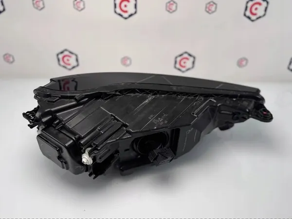FARO DELANTERO IZQUIERDO AUDI Q5 80A LIFT MATRIX OEM image 3