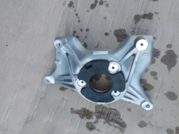 Tesla 3/Y Suporte Amortecedor Dianteiro Esquerdo OEM 1044032-00-C image 2