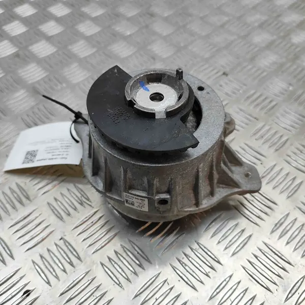 Soporte de Motor Izquierdo Mercedes W213 A2132400500 image 3