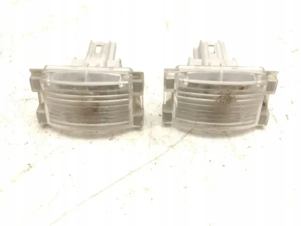 OEM P2514 Luz de matrícula trasera Mazda 2 image 5