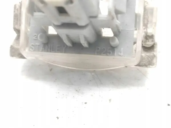 OEM P2514 Luz de matrícula trasera Mazda 2 image 6