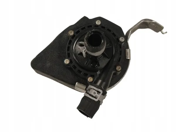 Pompe à eau Tesla OEM 106747300H - État utilisé image 2