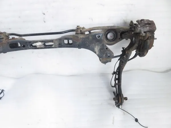 Taka poikittainen OEM SANKI TYŁ HYUNDAI ix35 image 7