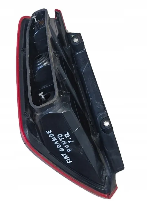 LÁMPARA TRASERA DERECHA FIAT GRANDE PUNTO 51701590 image 3